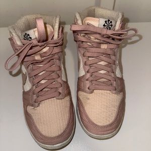 Nike woman’s high tops sneakers size 5.5